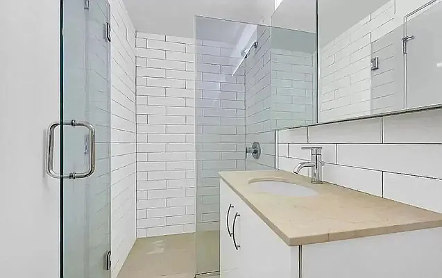 Rented by REAL New York | media 6