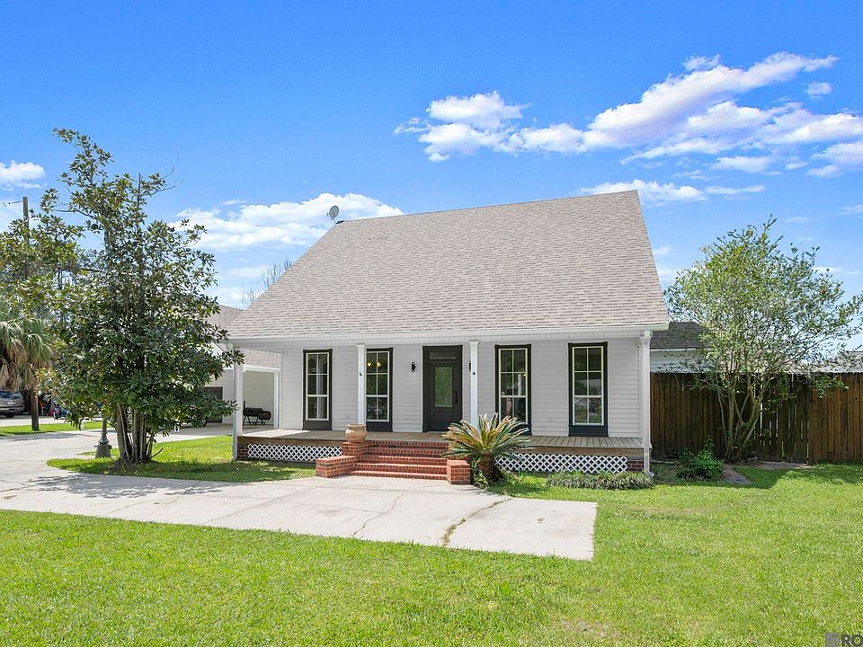 1st image of 32787 Duff Rd