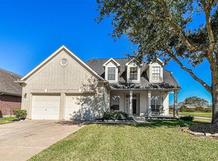 1202 Noble Glen Dr, Fresno, TX 77545
