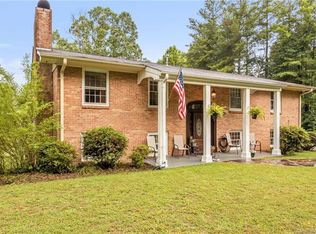 2244 Old Kanuga Rd, Hendersonville, NC 28739