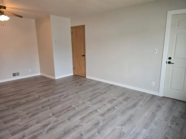 1611 Rural St, Rockford, IL 61107