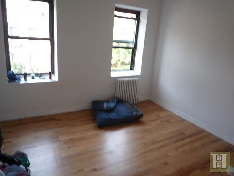 2nd image of 414 E 9th St APT 17