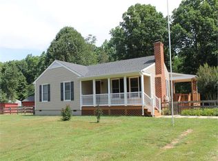 190 Deerwood Dr, Gum Spring, VA 23065