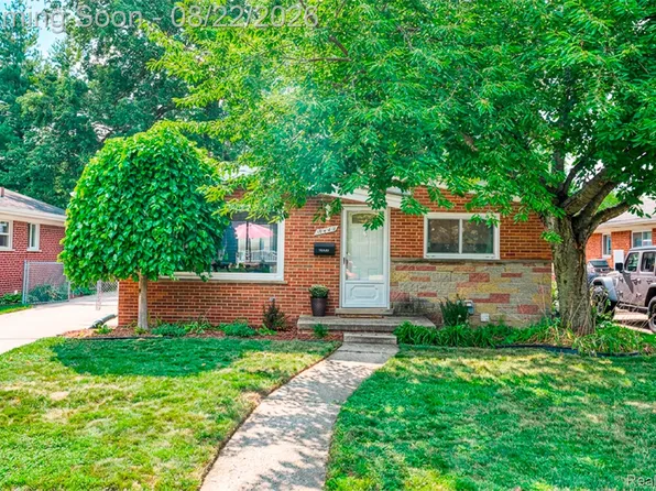 18549 Milburn St, Livonia, MI 48152