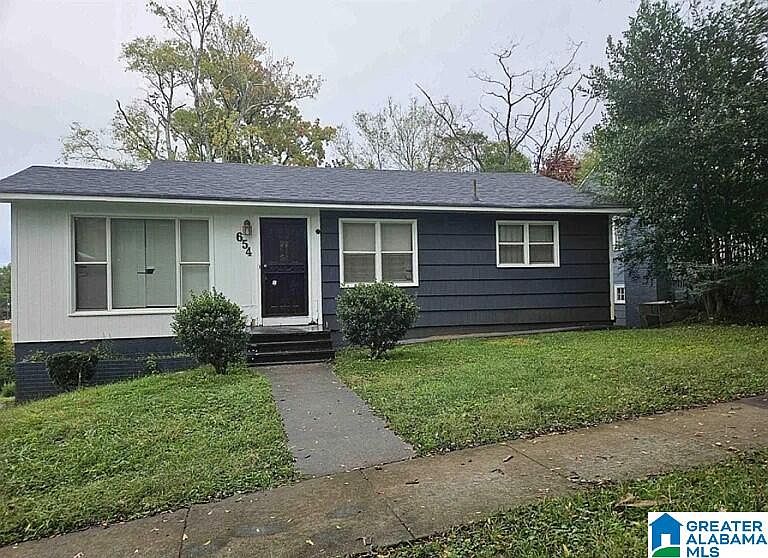 1st image of 654 Maple St