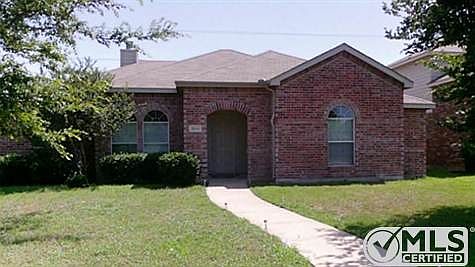 1st image of 2612 Saint Andrews Dr