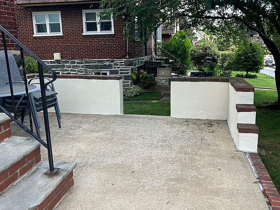 Perfect patio to meet neighbors