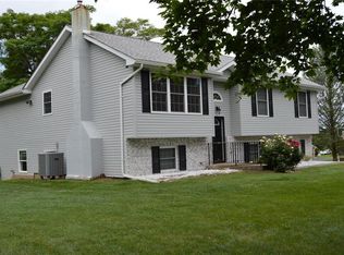 5838 Pheasant Rd, Bethlehem, PA 18017