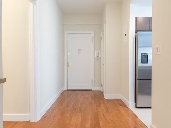 3rd image of 400 E 57th St APT 6N