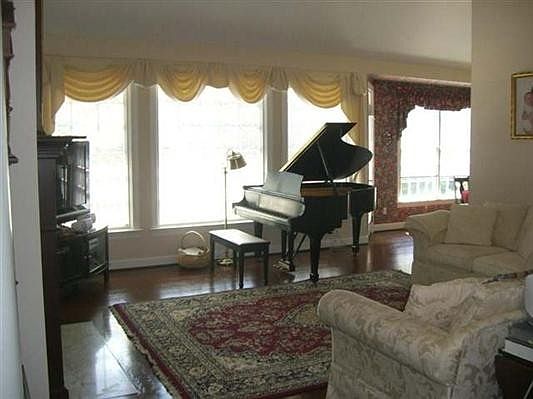 5th image of 1466 Obrian Dr