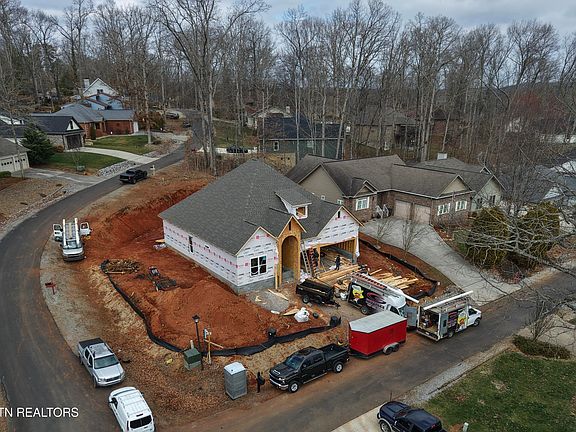 2nd image of 112 Inata Cir