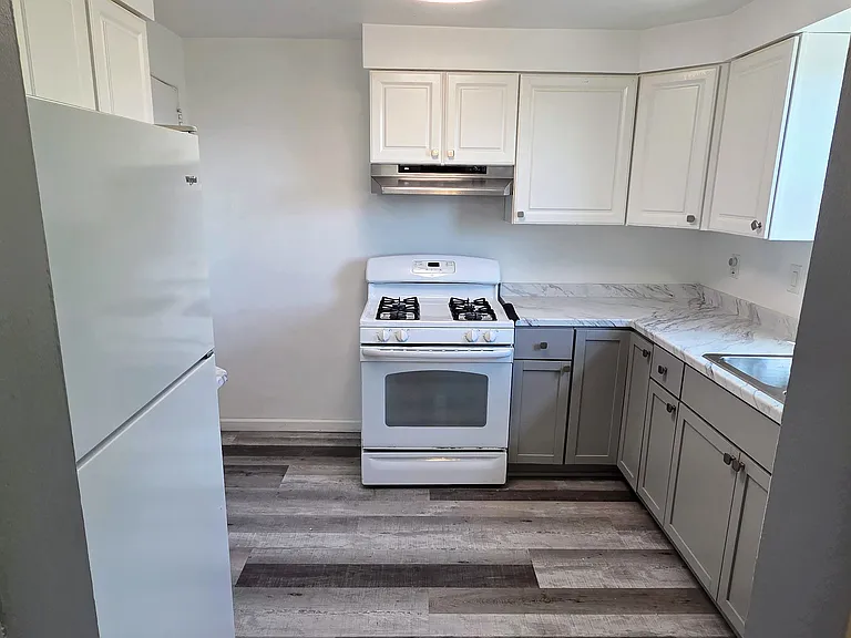1113 Wareman Ave — Photo 7