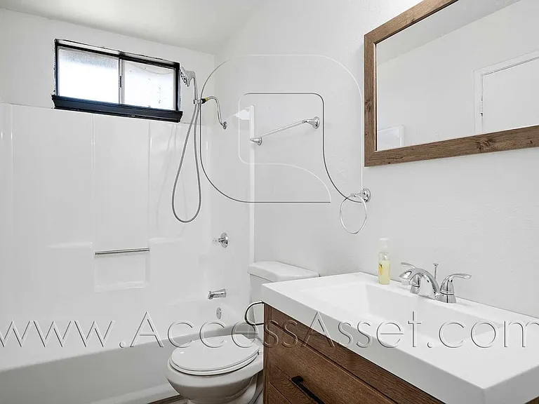 14710 Mesa St — Photo 8