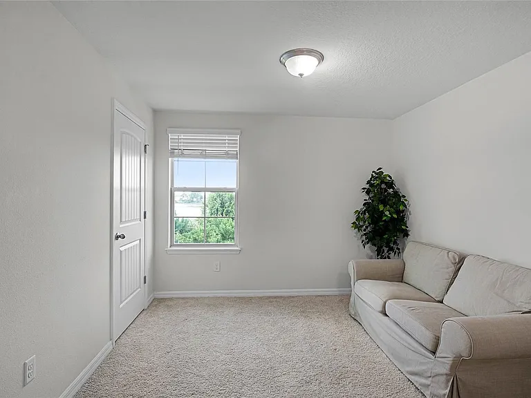 9955 Schroeder Aly — Photo 13