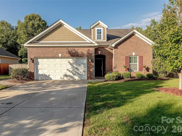 8115 Goodall Ct, Mint Hill, NC 28227