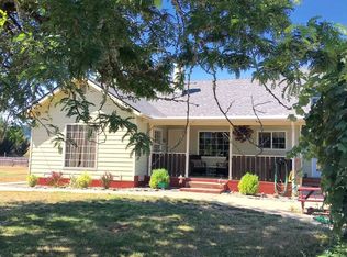 7741 Lookingglass Rd, Roseburg, OR 97471