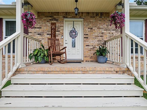 3rd image of 2525 Waterford Rd