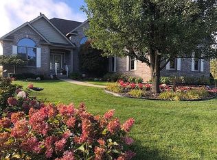 6190 Golfside Ct, Grand Blanc, MI 48439