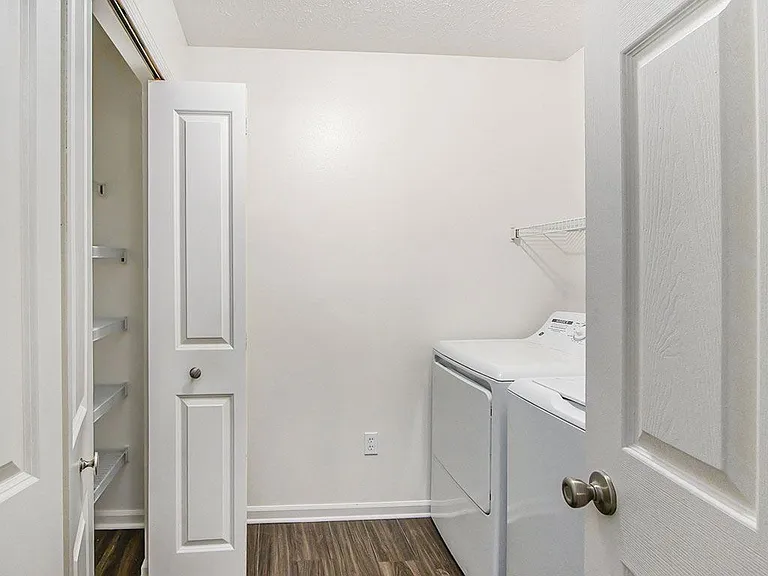 Gull Prairie/Gull Run Apartments and Townhomes — Photo 154