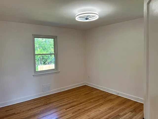 4 bed, 1080 sqft, $2,900 — Photo 2