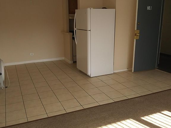 11, 3B - Kitchen