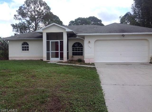 1st image of 702 Thompson Ave