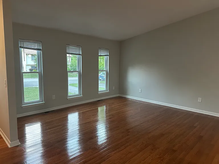 2408 Capistrano St — Photo 4