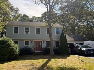 46 Holly Ridge Dr, Sandwich, MA 02563