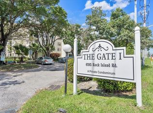 6193 Rock Island Rd APT 303, Tamarac, FL 33319