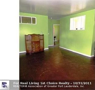 3rd image of 770 NW 123rd St