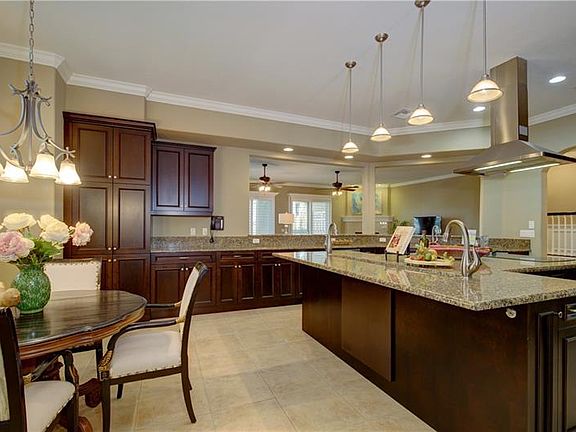 5th image of 659 Saxony Blvd