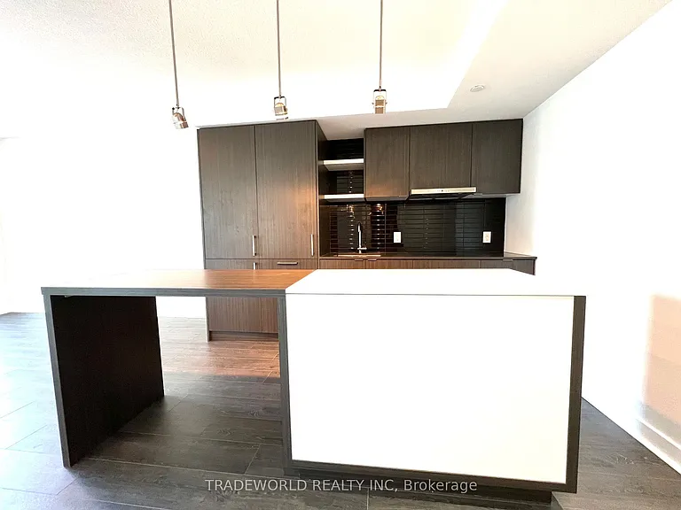 100 Harbour St #4203 — Photo 5