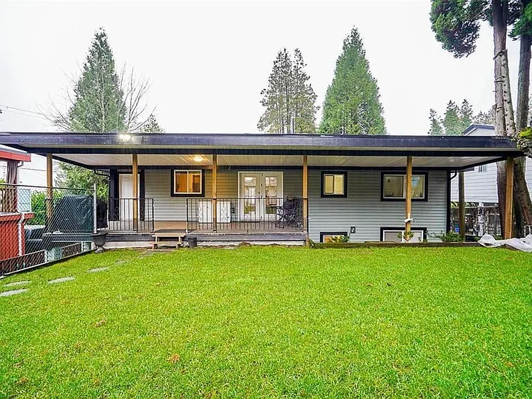 322 Mariner Way — Photo 1
