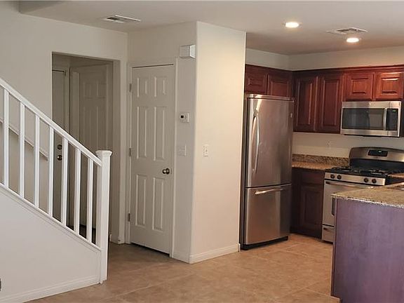 4th image of 9144 Giardino Villa St