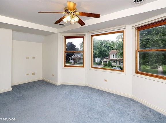 2nd image of 842 North Ave