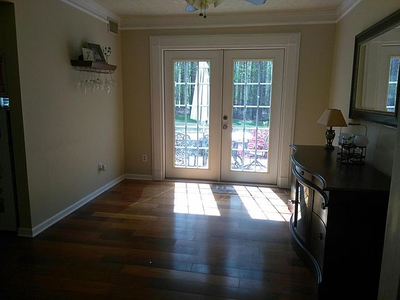 dining room (or bonus/office)