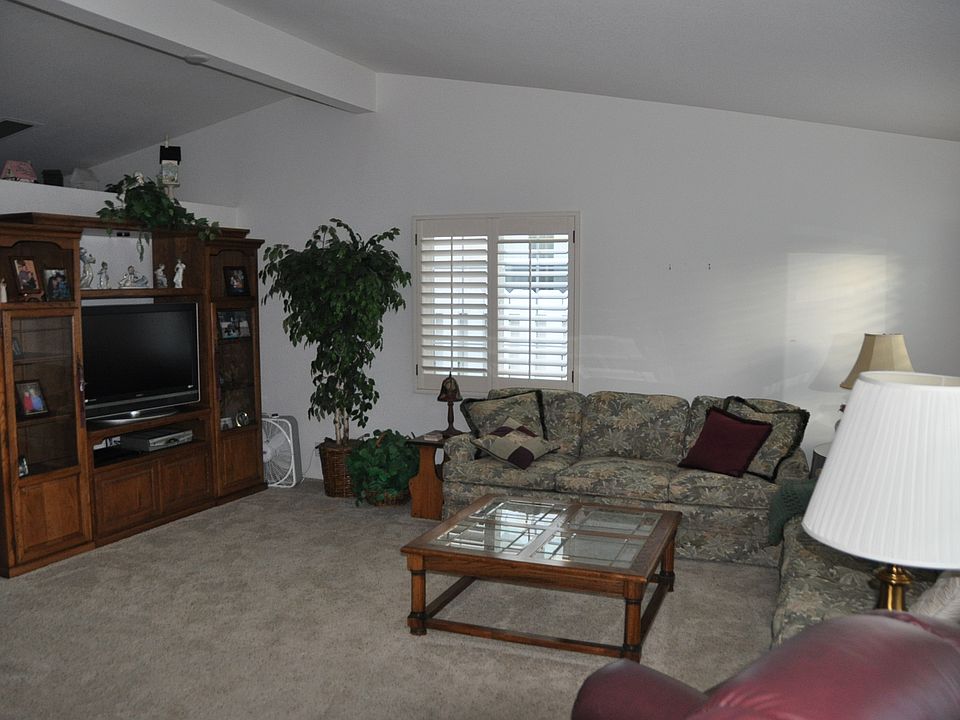 2nd image of 3527 Turquoise Ln