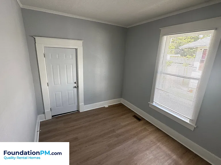 1688 Glenview Ave — Photo 18
