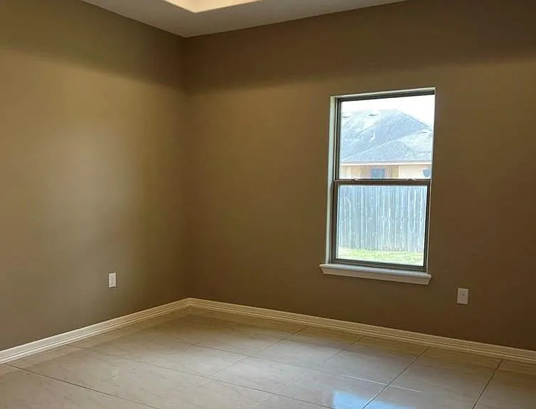 6978 Heritage Oak Dr — Photo 5