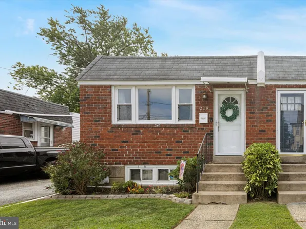 219 Ridley Ave, Folsom, PA 19033