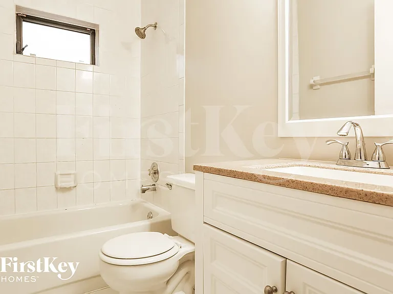 1647 SW 30th Ter — Photo 13