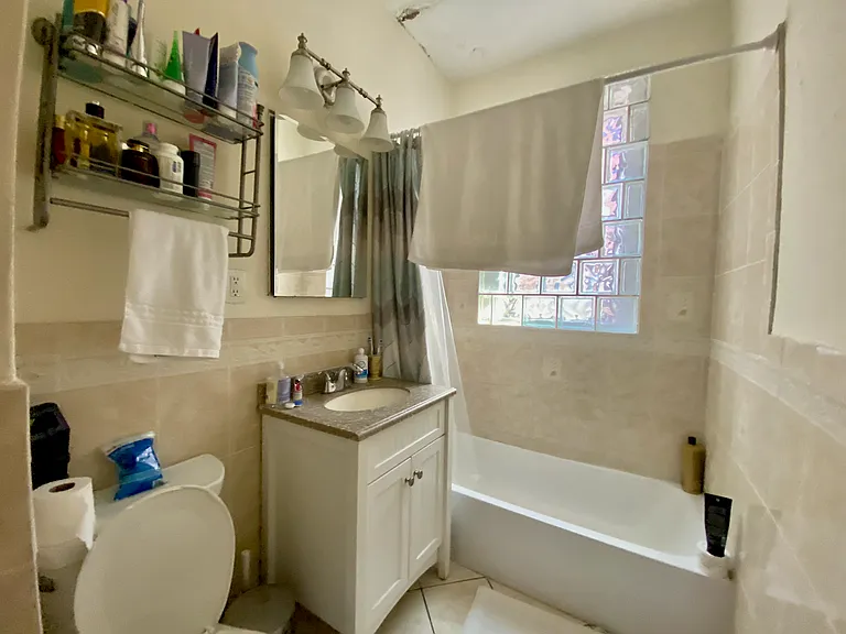913 Boylston St #2 — Photo 14