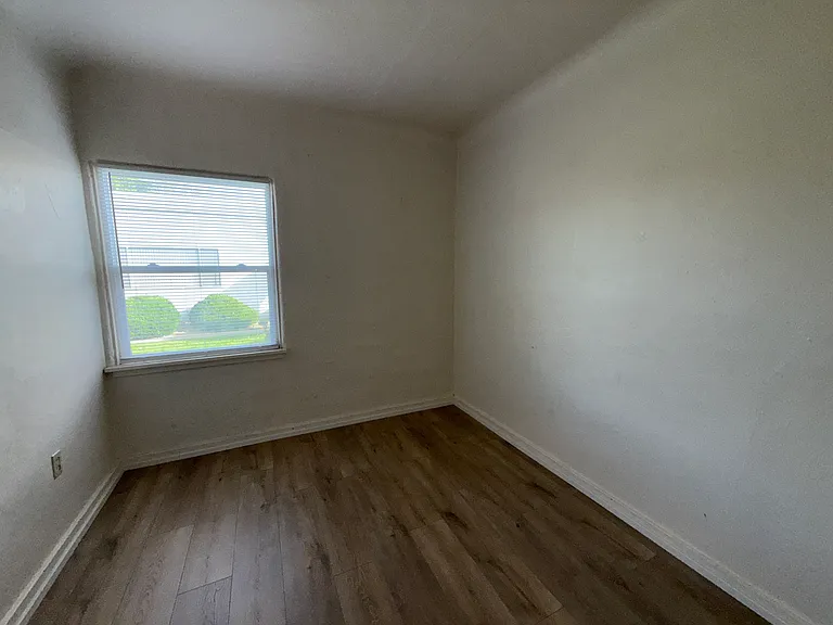 209 S 9th Ave #5 — Photo 12