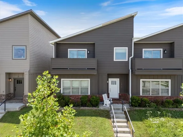 2616 N Ward Dr, Fayetteville, AR 72704