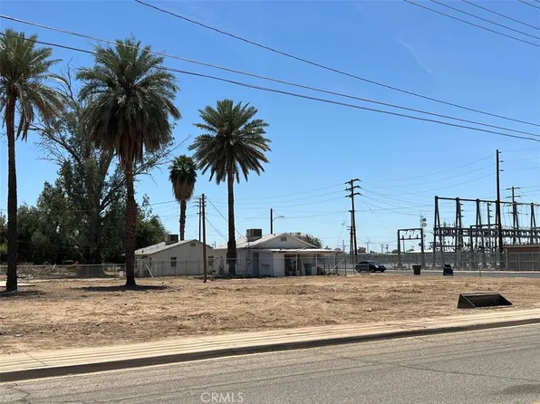 300 S Main St #14, Blythe, CA 92225