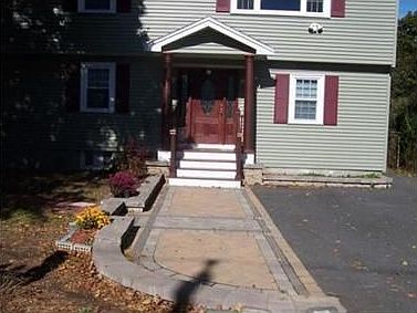 2nd image of 150 Billings St