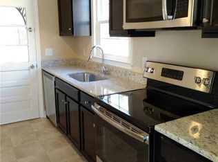 807 Hampton Rd, Petersburg, VA 23805