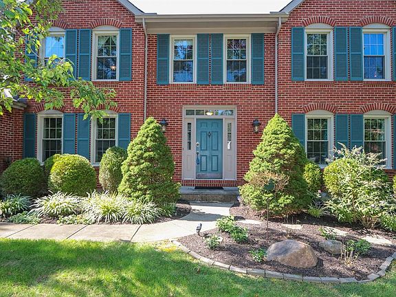 2nd image of 7452 Kingstonhill Ct