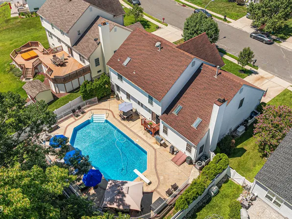 26 Gristmill Road, Howell, NJ 07731