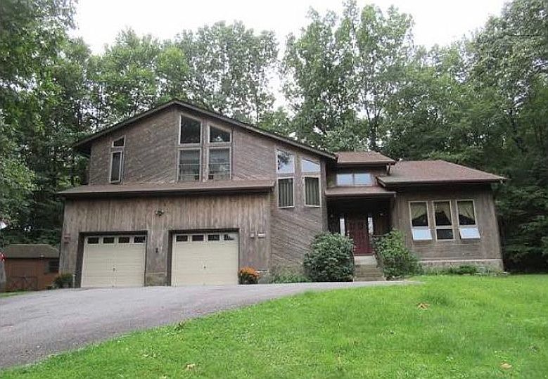1st image of 33 Stacy Lee Dr